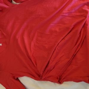 Fabletics Long sleeve top. XL. Ruching on side. Coral color